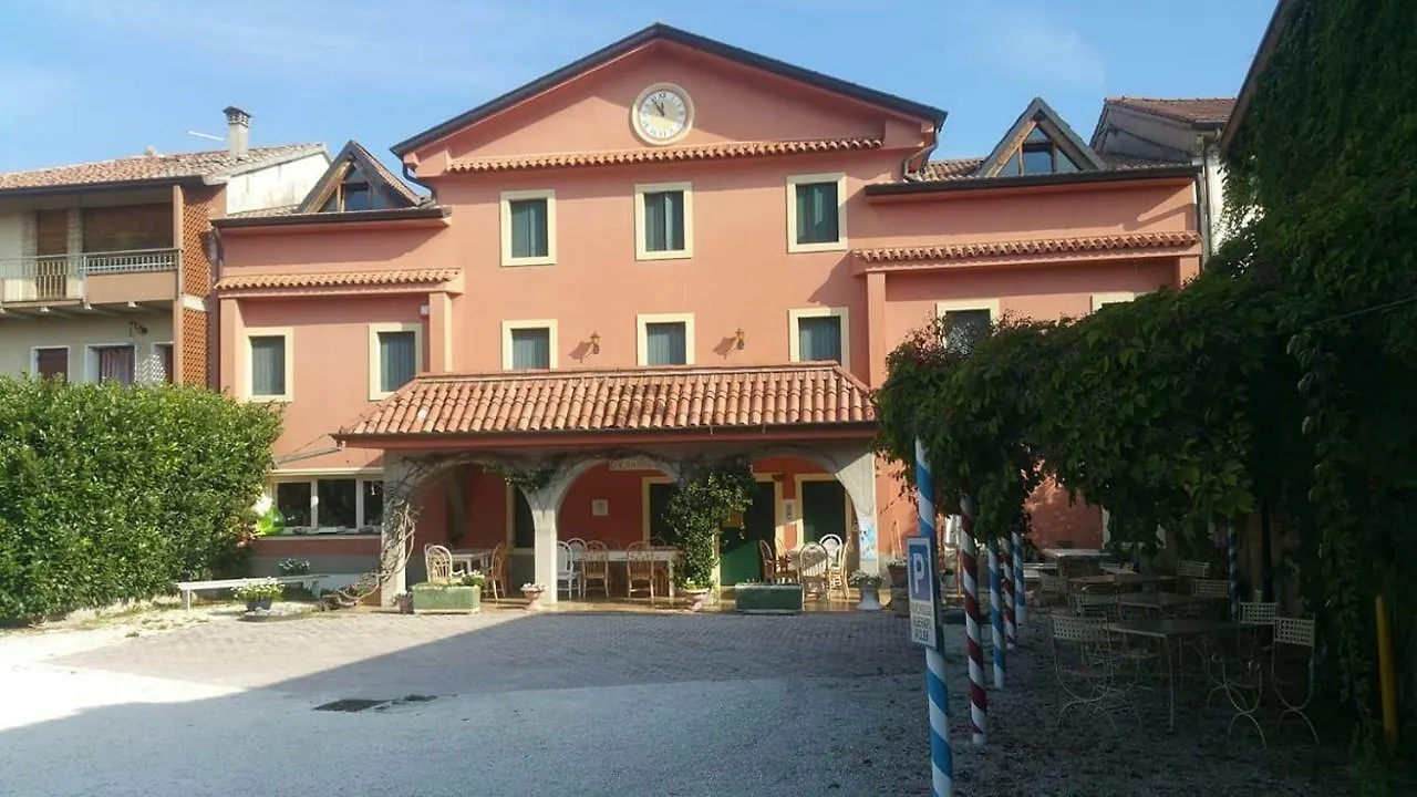 Locanda Toronto Moriago della Battaglia 3*,  Italy